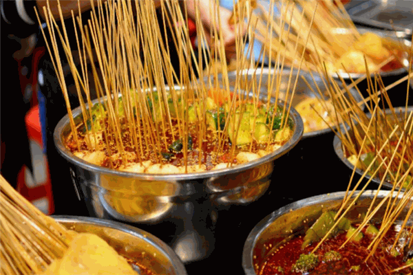 串串香旋转小火锅麻辣烫